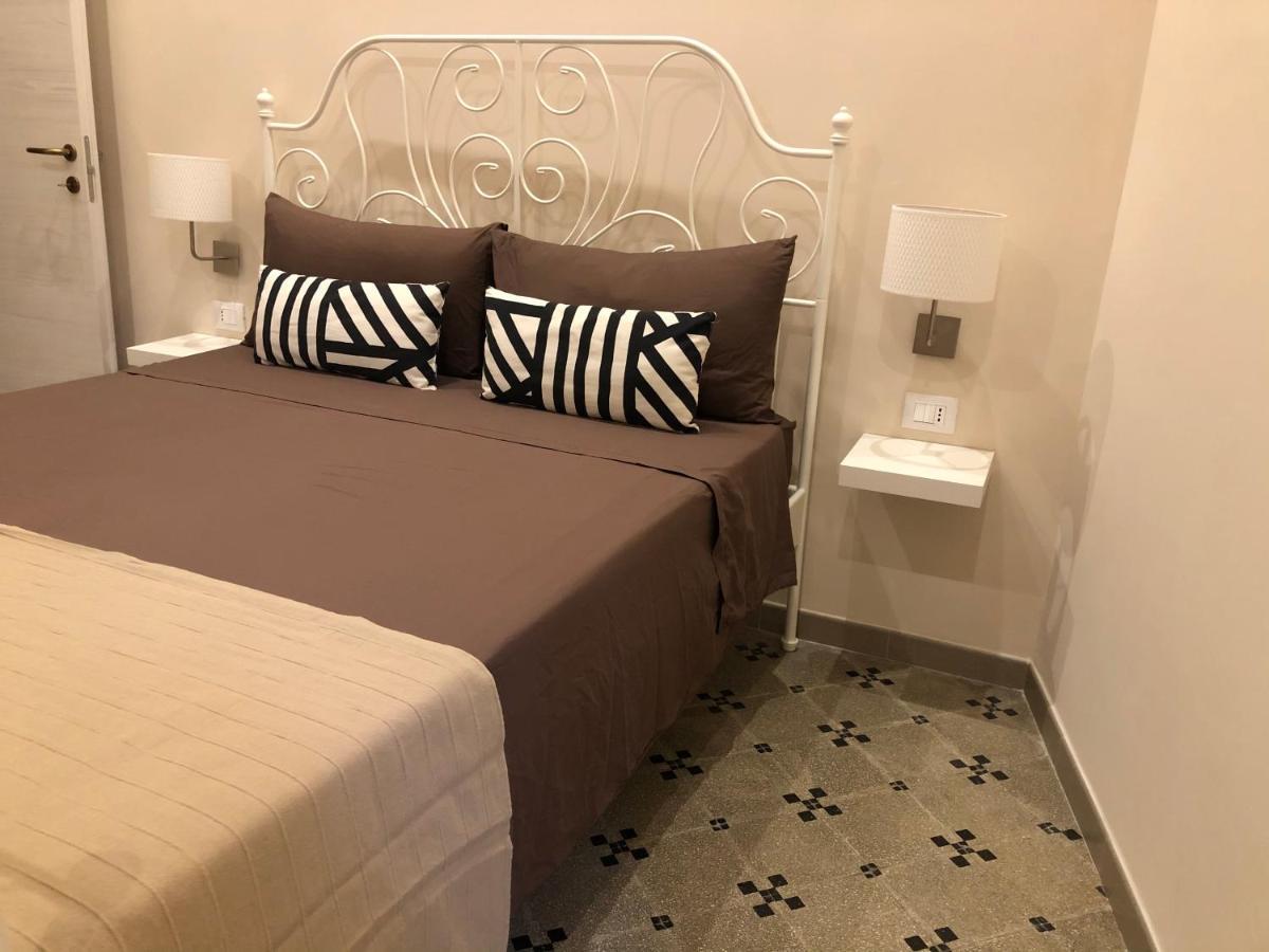 B&B Meliora Rooms アヴォラ エクステリア 写真